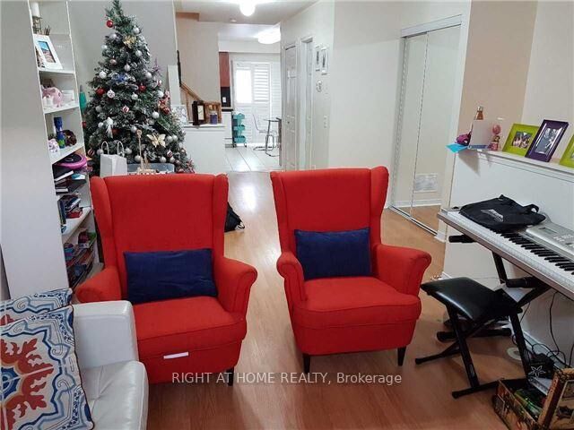 Photo de la propriété:  50 Strathaven Drive 115  ON L5R 4E7 