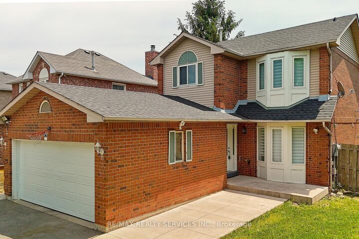 Property Photo: 56 Mullis Crescent ON L6Y 4T2
