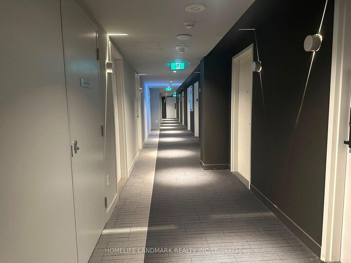 Property Photo:  3883 Quartz Road 6005  ON L5B 0M4 