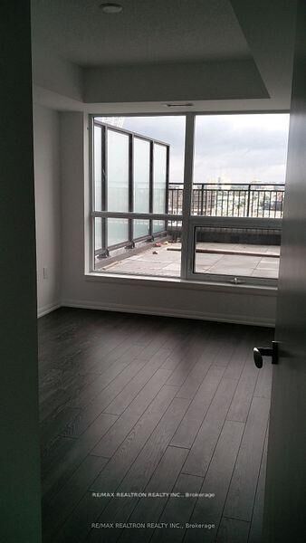 Property Photo: 830 Lawrence Avenue W 917 ON M6A 0A2