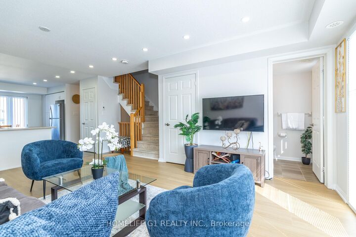 Property Photo: 250 Sunny Meadow Boulevard 45 ON L6R 3Y7