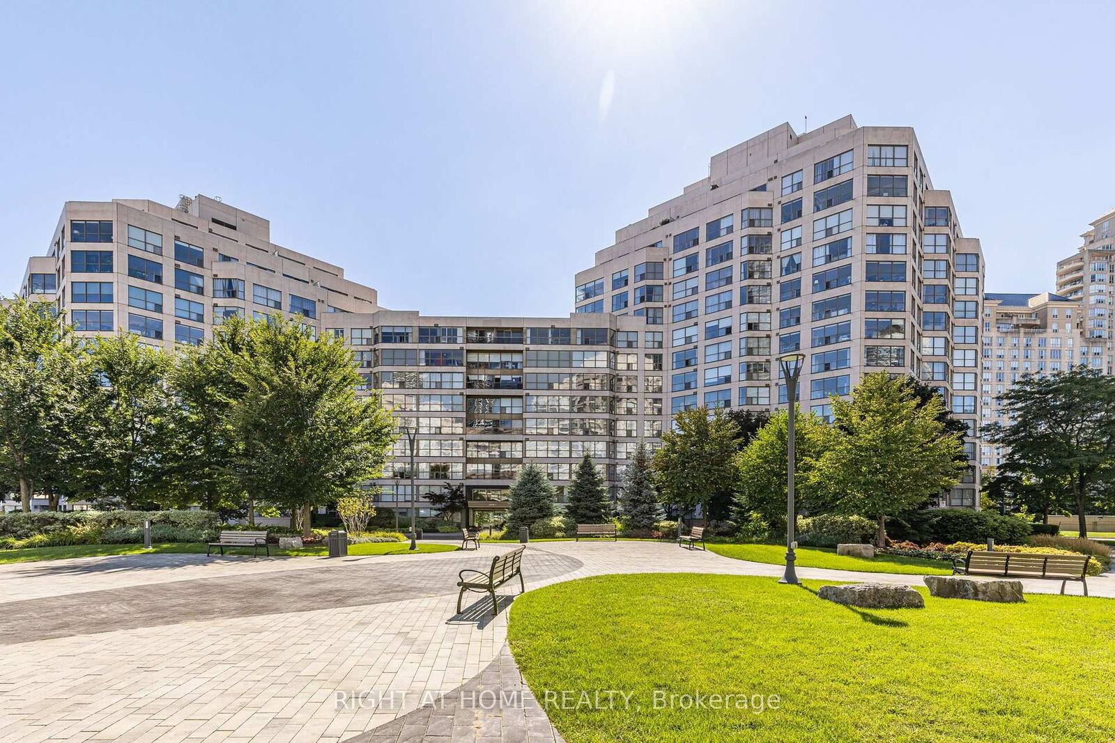 Property Photo: 2267 Lake Shore Boulevard W 806 ON M8V 3X2