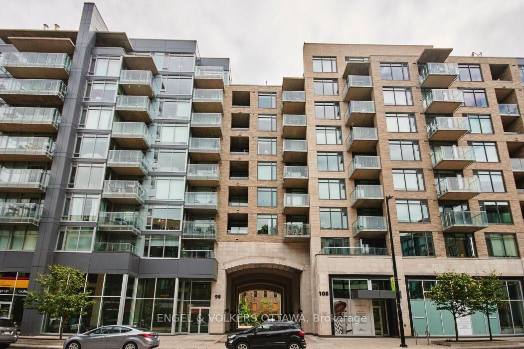 Property Photo:  98 Richmond Road 211  ON K1Z 0B2 