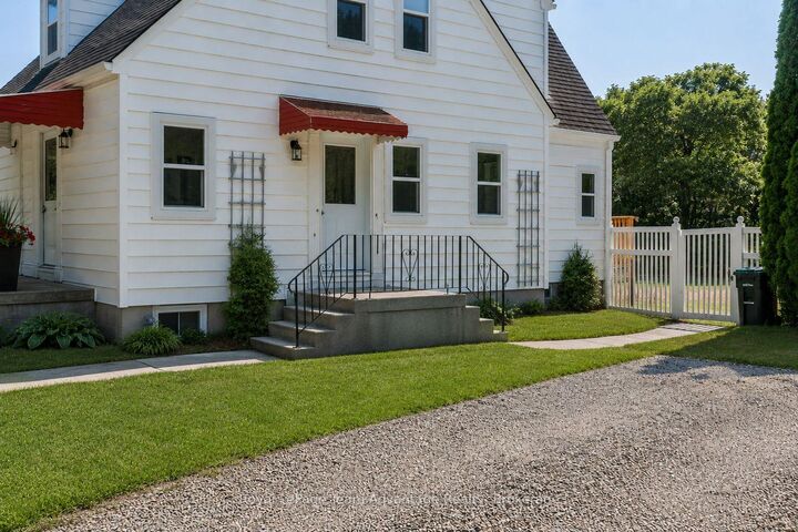 Property Photo: 9 Houden Street ON L0L 1P0