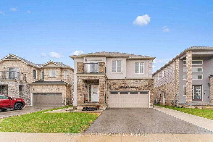 Photo de la propriété:  152 McCabe Avenue  ON L3B 0H6 