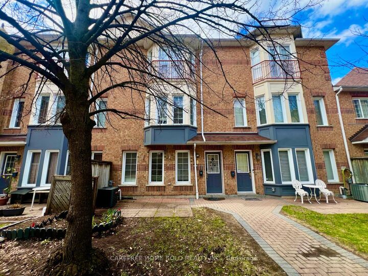 Property Photo: 151 Townsgate Drive 8 ON L4J 8J7