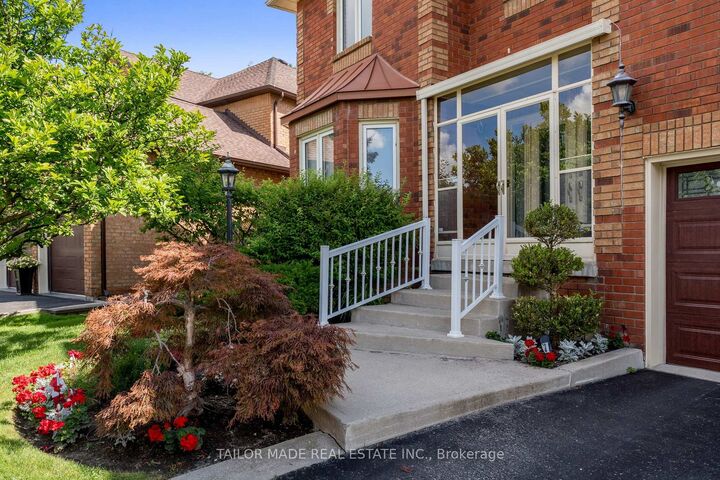 Property Photo: 3 Stonegate Drive ON L6Z 3L7
