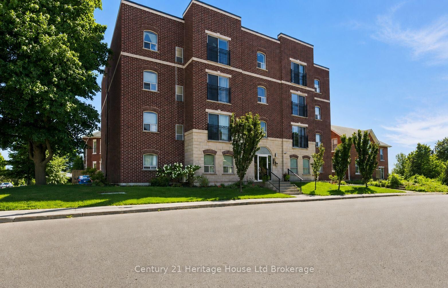Property Photo: 34 Brock Street 301 ON N4S 3B5