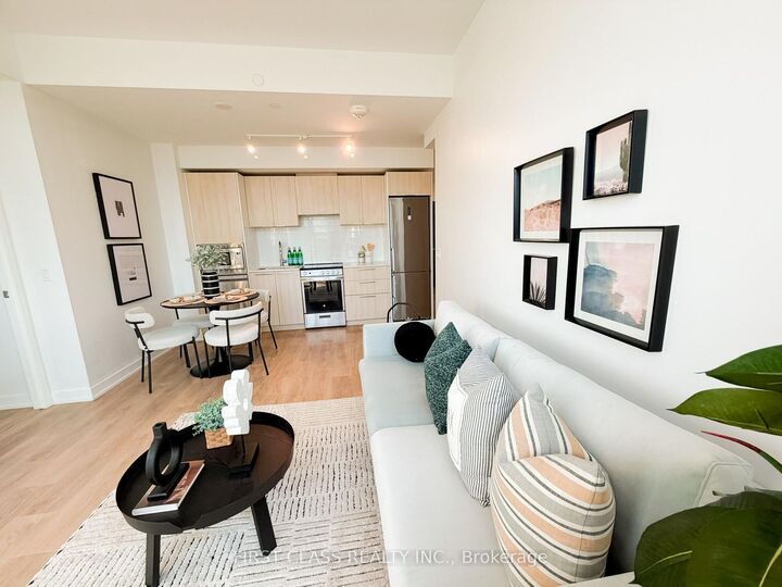 Property Photo: 501 Yonge Street 2805 ON M4Y 0G8