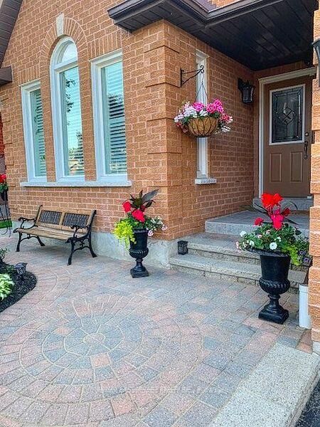Property Photo:  61 Silverbirch Place  ON L1R 1X6 