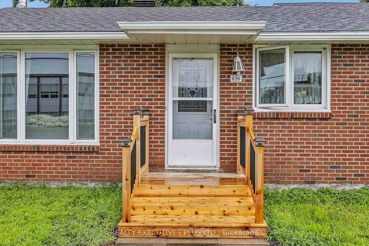 Property Photo: 636 Water Street ON K0B 1L0