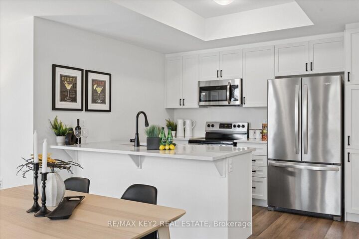 Property Photo: 1034 Reflection Place 304 ON L1X 0L1