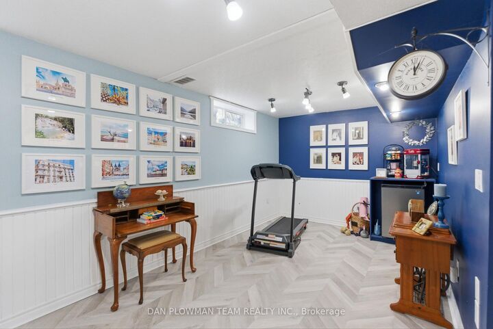 28 Bayshore Drive — photo 1