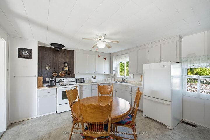 Property Photo:  69 Victoria Street  ON K0K 1S0 