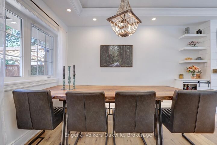 Property Photo:  3281 Flanagan Crescent  ON L5C 2M7 