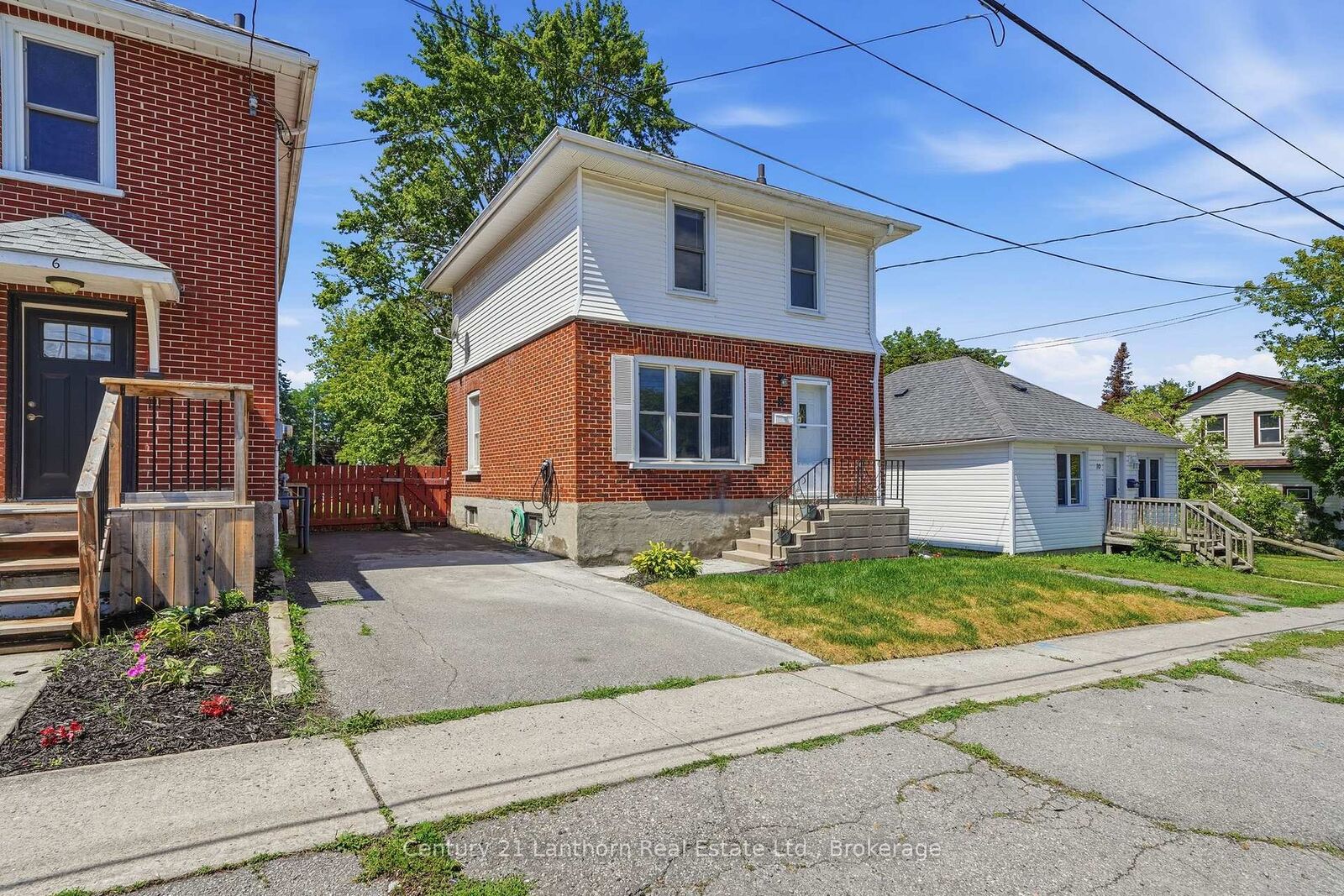 Property Photo:  8 Bettes Street  ON K8N 3W3 
