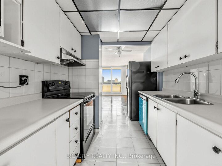 Property Photo:  65 Huntingdale Boulevard 1006  ON M1W 2P1 