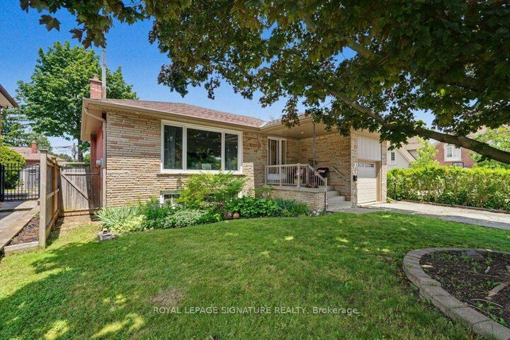 Property Photo: 34 Clifton Avenue ON M3H 4L1