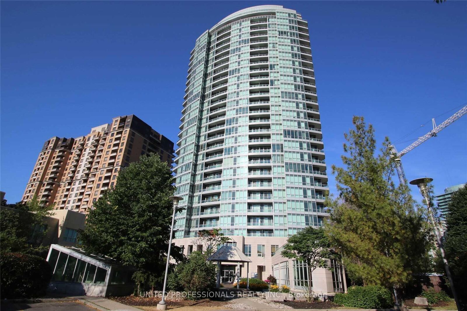 Property Photo:  60 Byng Avenue 1812  ON M2N 4K3 