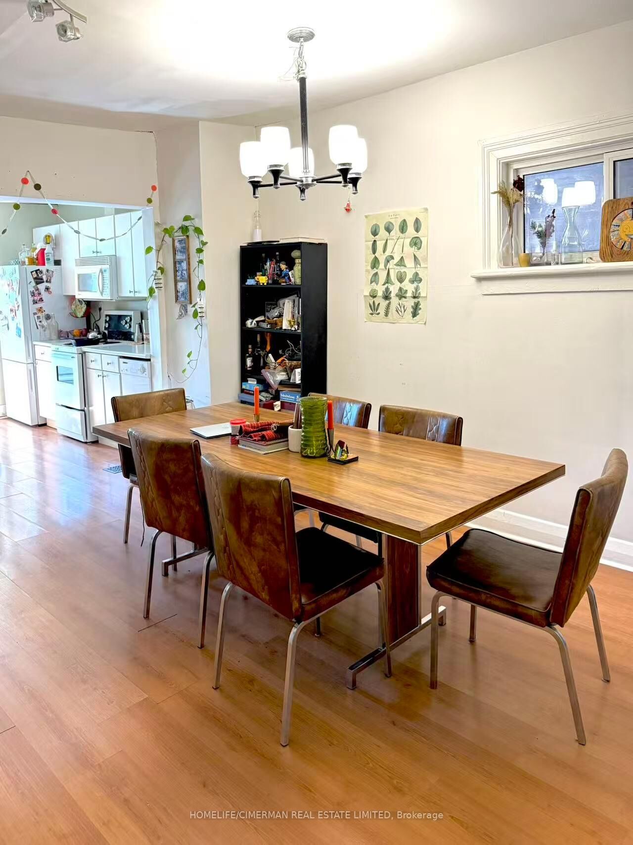 Property Photo:  6 Givins Street Upper  ON M6J 2X6 
