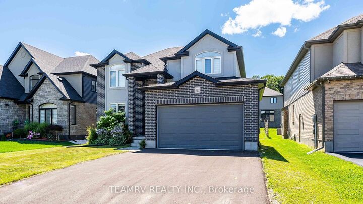 Property Photo: 382 Masters Drive ON N4T 0H9
