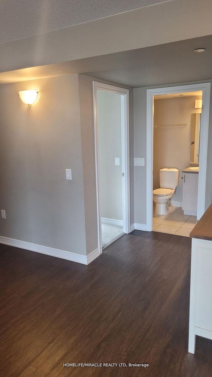 Property Photo:  716 Main Street E 607  ON L9T 9T9 