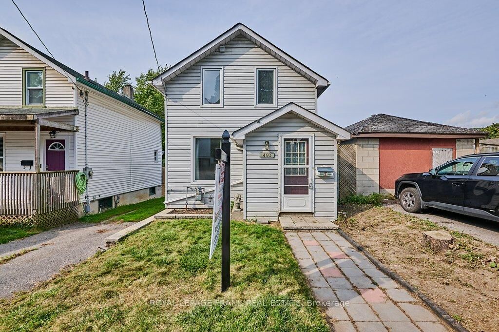 Property Photo: 493 St. Lawrence Avenue ON L1H 4C3