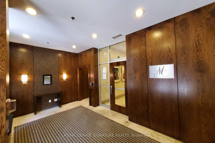 Property Photo:  438 Richmond Street W 511  ON M5V 3S6 