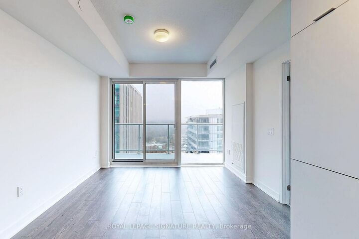 Photo de la propriété: 50 O'Neill Road 1108 ON M3C 0H1