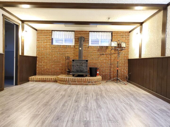 Property Photo:  45 Bayview Drive  ON L4N 3N8 