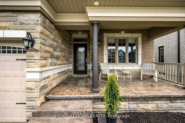 Property Photo: 25 Charterhouse Drive N ON L1R 3R8