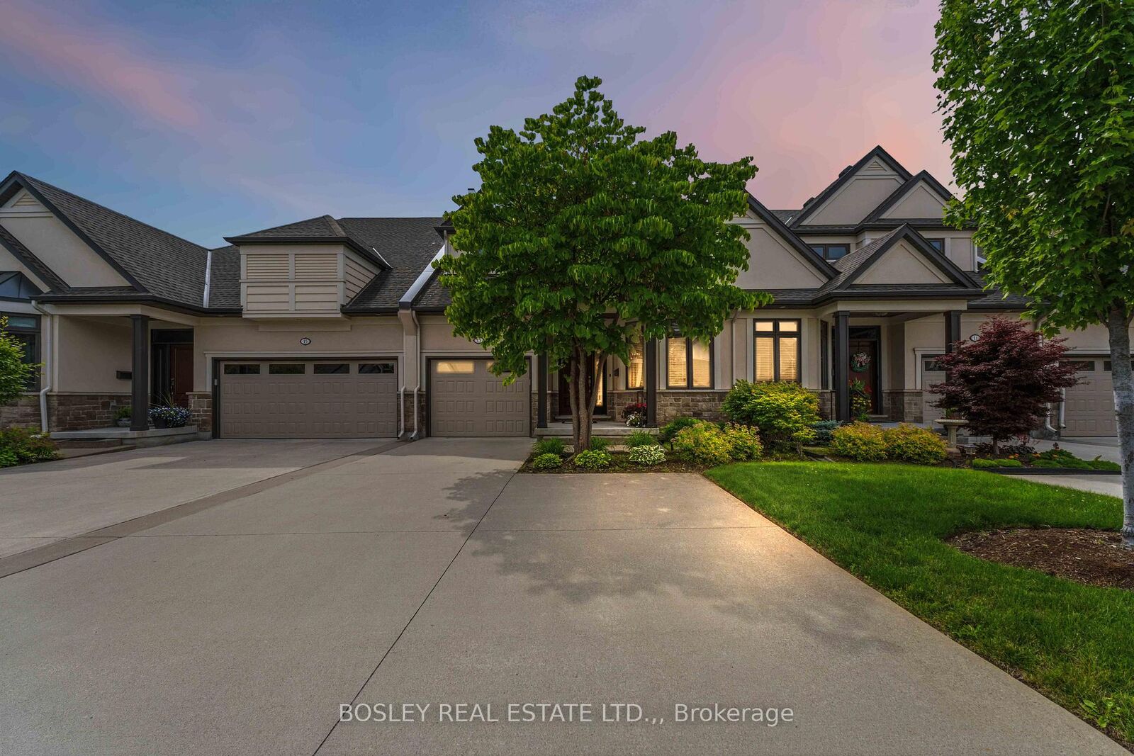 Property Photo:  13 Emerald Common  ON L2M 0A7 