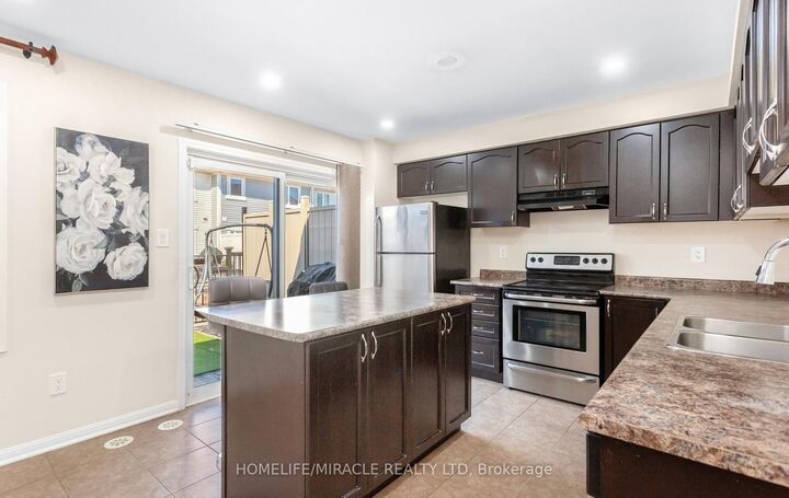 Property Photo:  22 Crossbill Road  ON L7A 0S5 