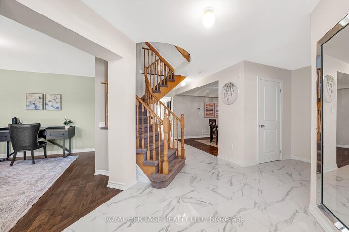Property Photo: 1856 Rosebank Road ON L1V 6Y1