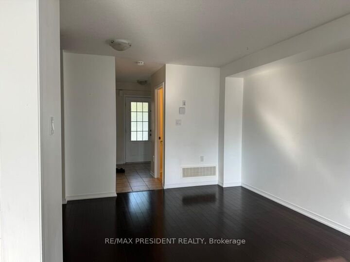 Property Photo:  4 Avedisian Street  ON N3T 0G8 