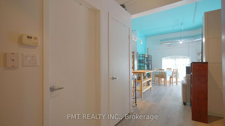 Photo de la propriété: 284 St Helens Avenue 124 ON M6H 4A4