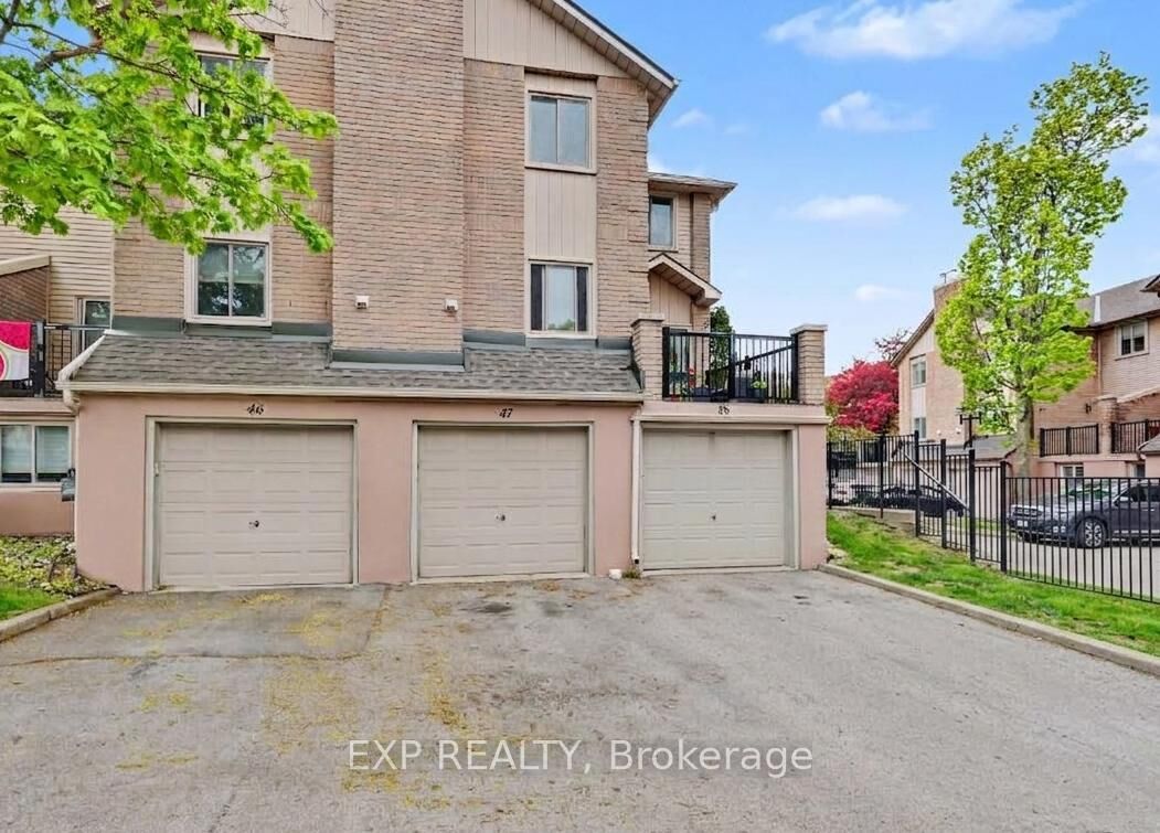 Property Photo:  38 Elora Drive 47  ON L9C 7L6 