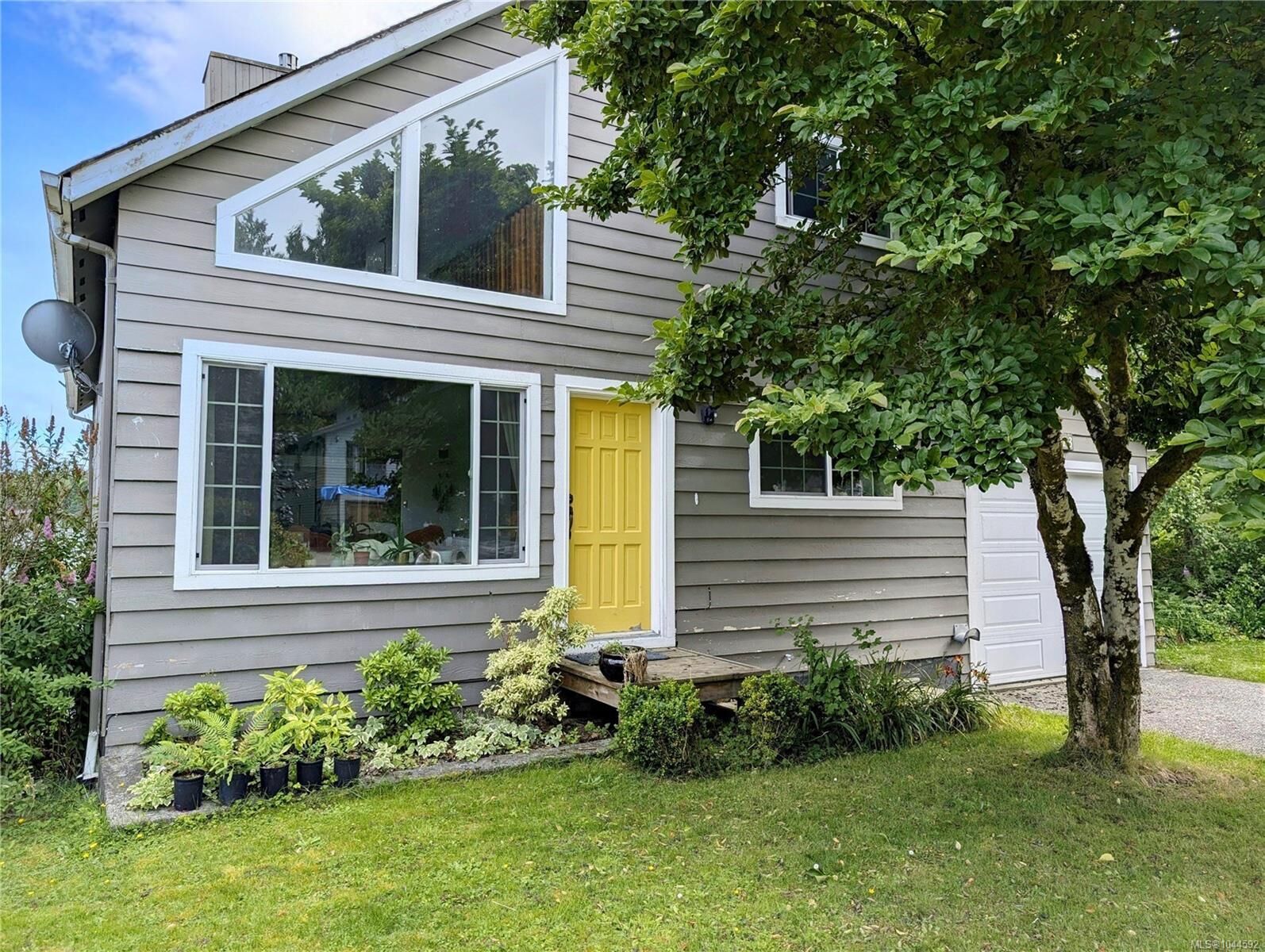 Property Photo:  9513 Scott St  BC V0N 2P0 