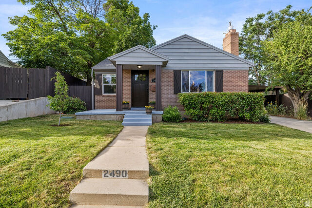 Property Photo: 2490 E Commonwealth Ave S UT 84109
