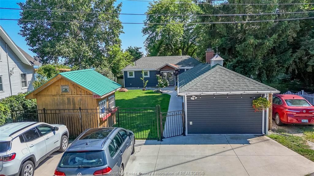 Property Photo: 383 Erie View Avenue ON N0R 1G0