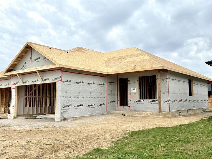40 Duskridge Road — photo 1