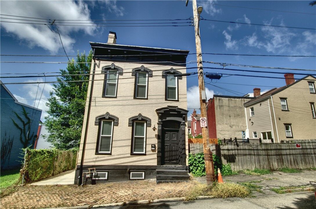Property Photo: 1327 Reddour St PA 15212