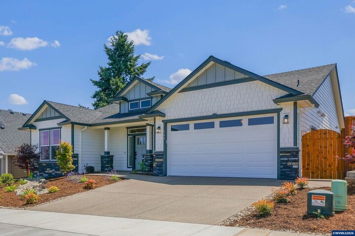 Property Photo: 6672 Maddie Nichole St SE OR 97306