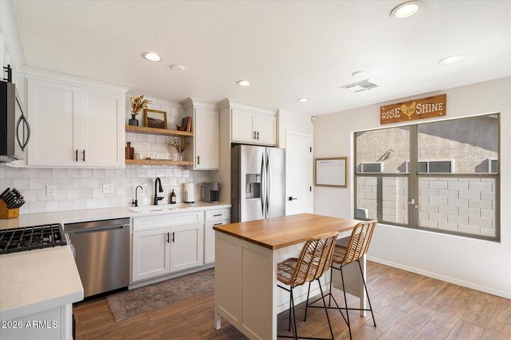 Property Photo:  716 E Rose Marie Lane  AZ 85022 