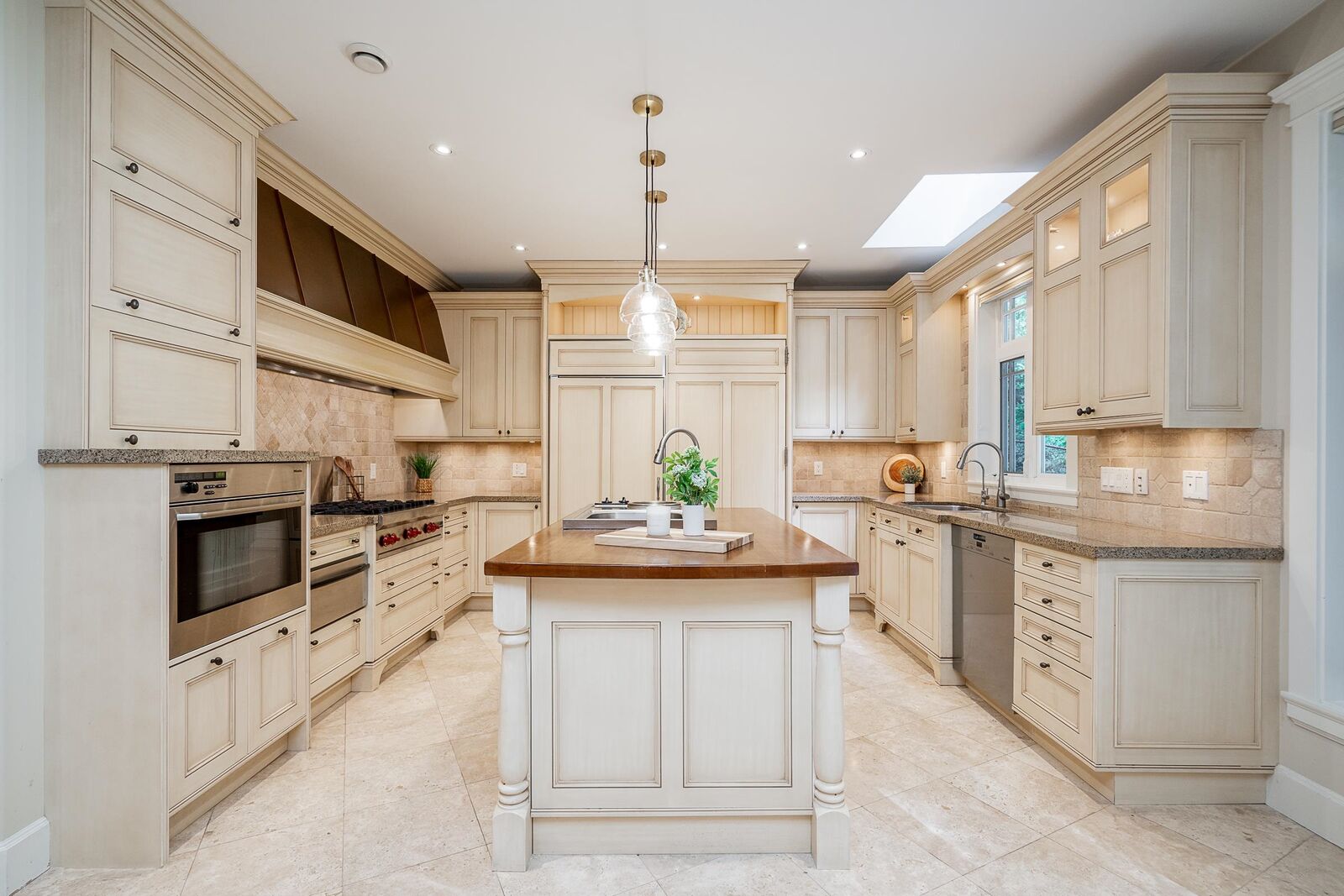 Property Photo: 1535 Rockcress Place BC V3E 2Y1