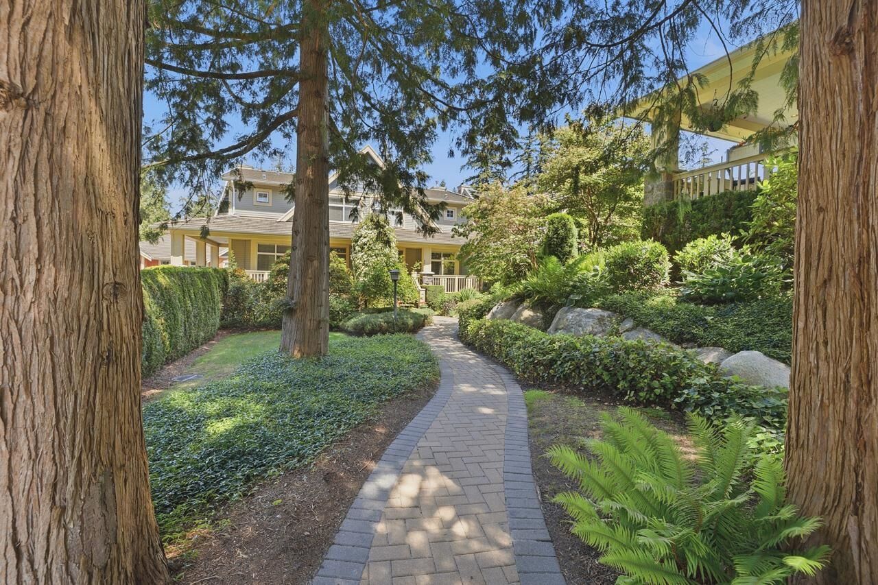 Property Photo:  15255 36 Avenue 16  BC V3Z 0Y4 