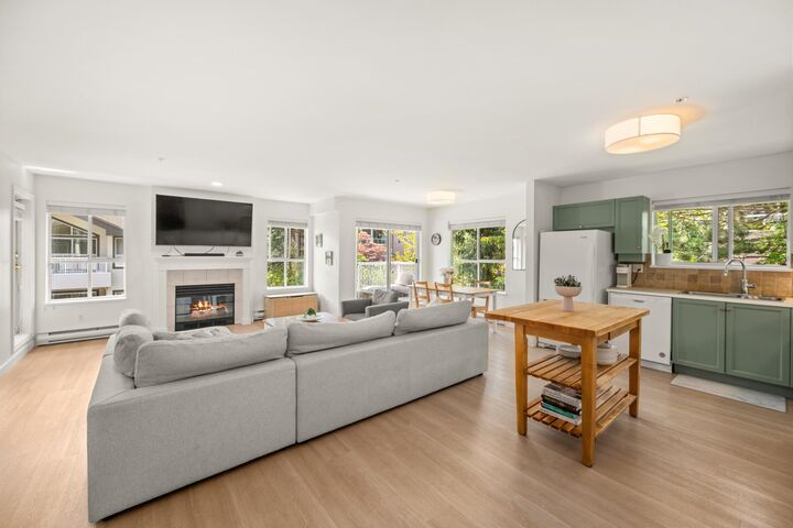 Property Photo: 15272 20 Avenue 309 BC V4A 2A3