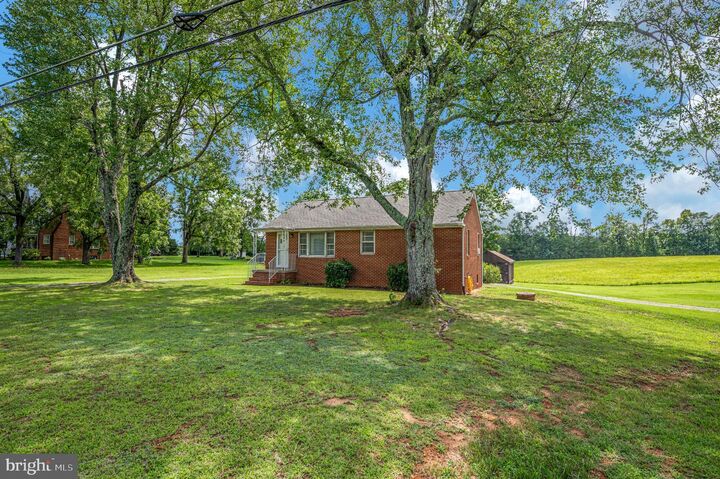 Property Photo: 1287 Warrenton Road VA 22406