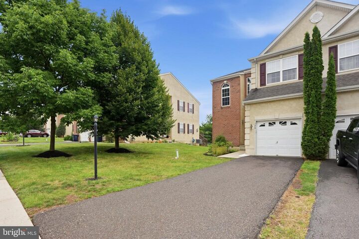 Property Photo: 526 Clearview Drive PA 18964