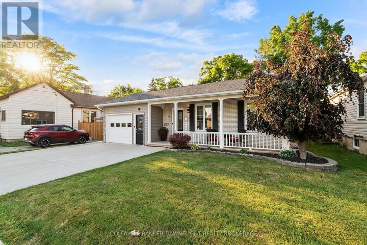 Property Photo:  76 Sanders Street West  ON N0M 1S2 
